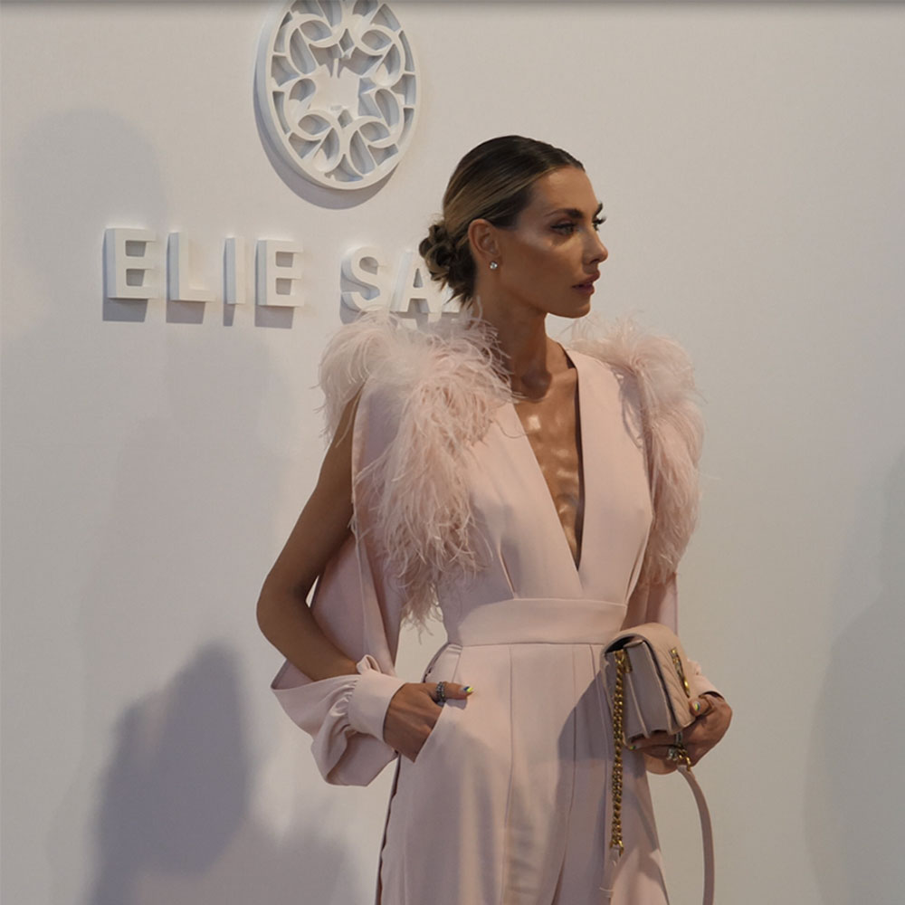 Reportage-video-defile-Elie-Saab-a-la-Fashion-Week-de-Paris-2022-1-1 Reportage vidéo : défilé Elie Saab à la Fashion Week de Paris 2022