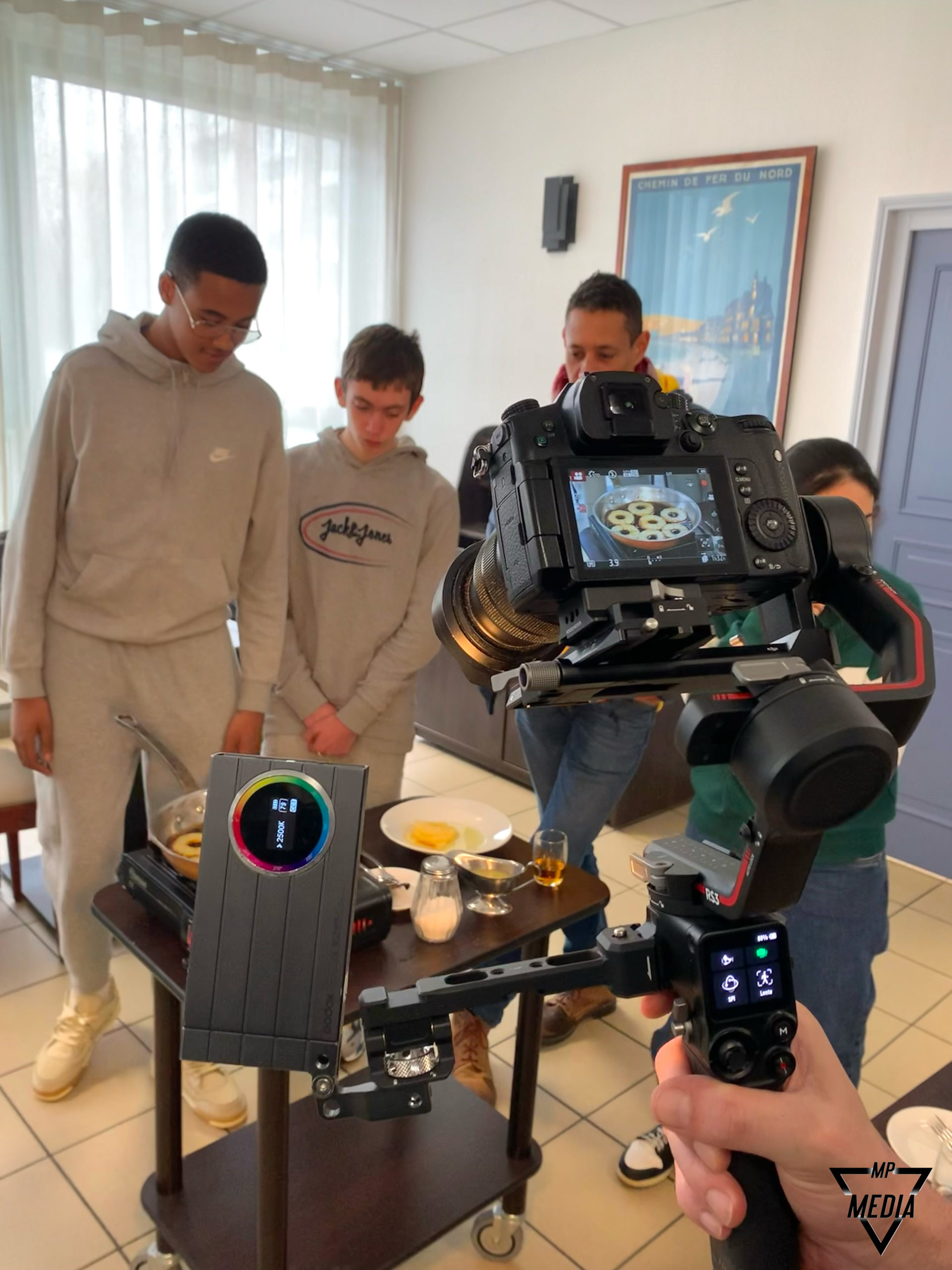 Tournage-video-collegiens-boulogne-sur-mer-chasses-aux-métiers-1 Tournage vidéo avec des collèges de Boulogne-sur-Mer pour une chasse aux métiers !
